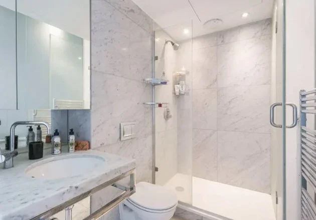 Flat Fairmont Avenue in Greater London