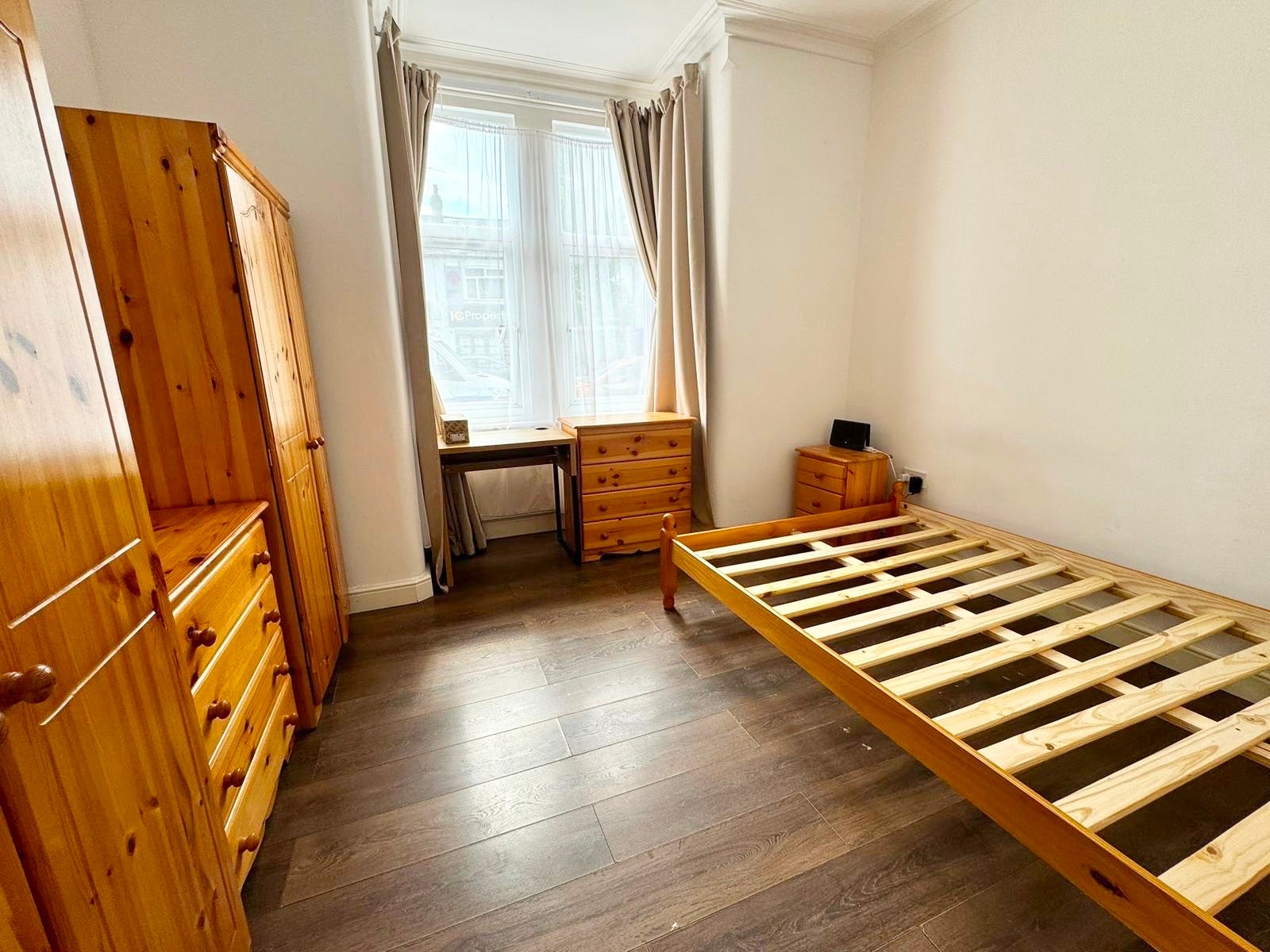Flat Hertford Road in Greater London