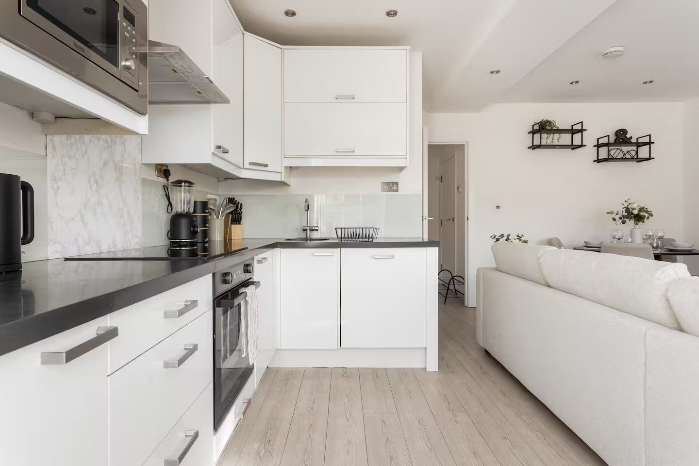 Flat Queensway in City of Westminster