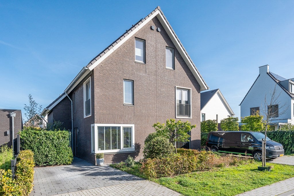 Huis Oeverlibel 4 in Son en Breugel