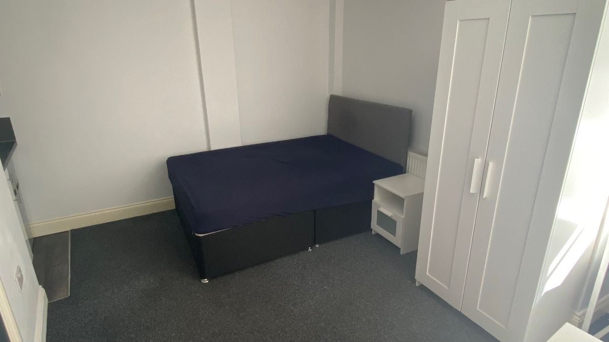 Room Bradford Street in Walsall