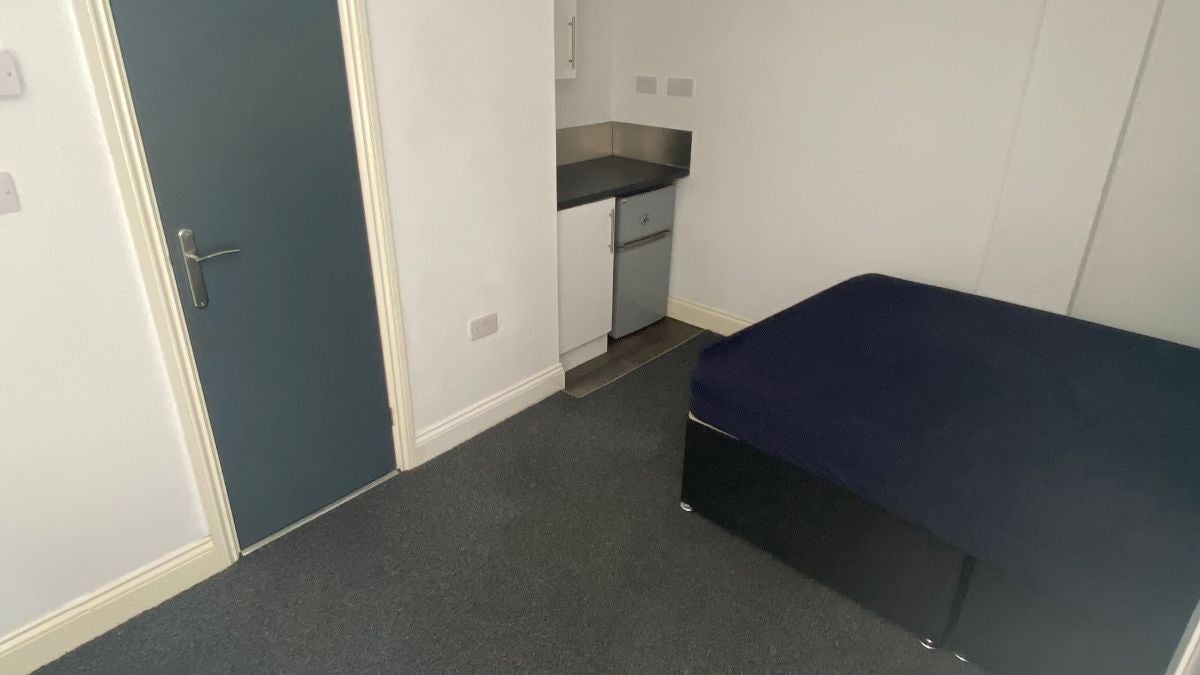 Room Bradford Street in Walsall