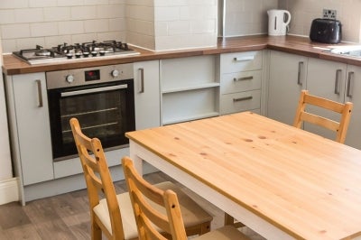 House Burchett Grove in Leeds