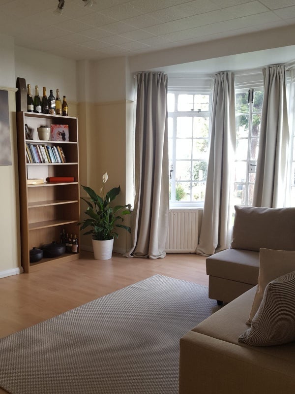 Flat Wavertree Road in Greater London