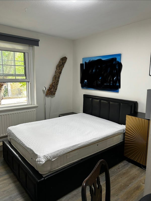 Room Doddington Grove in Greater London
