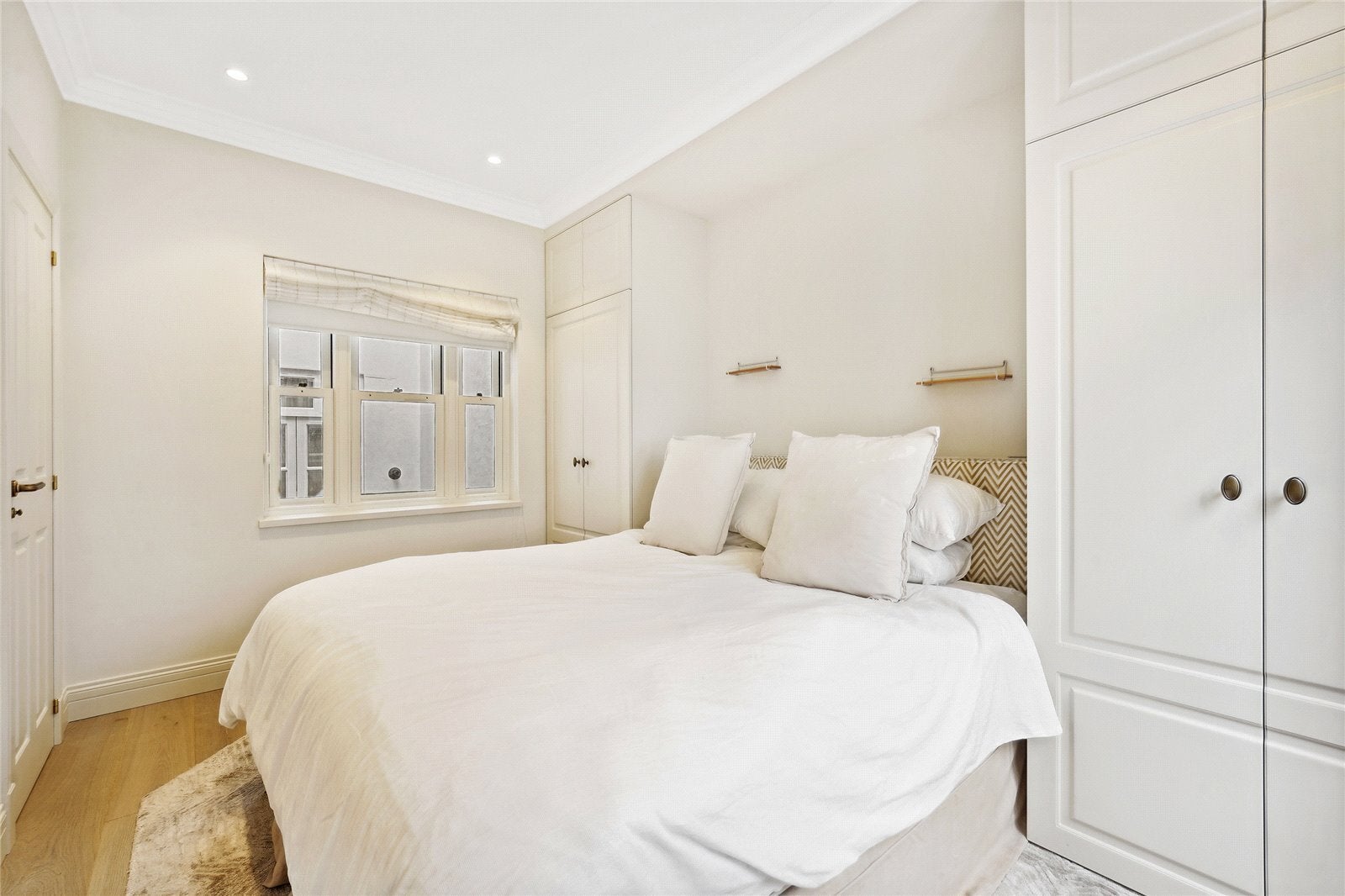 Flat Cranley Mews in Greater London