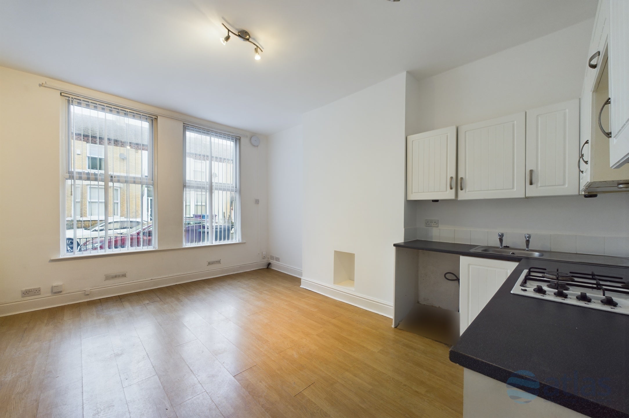 Flat Hawarden Avenue in Liverpool