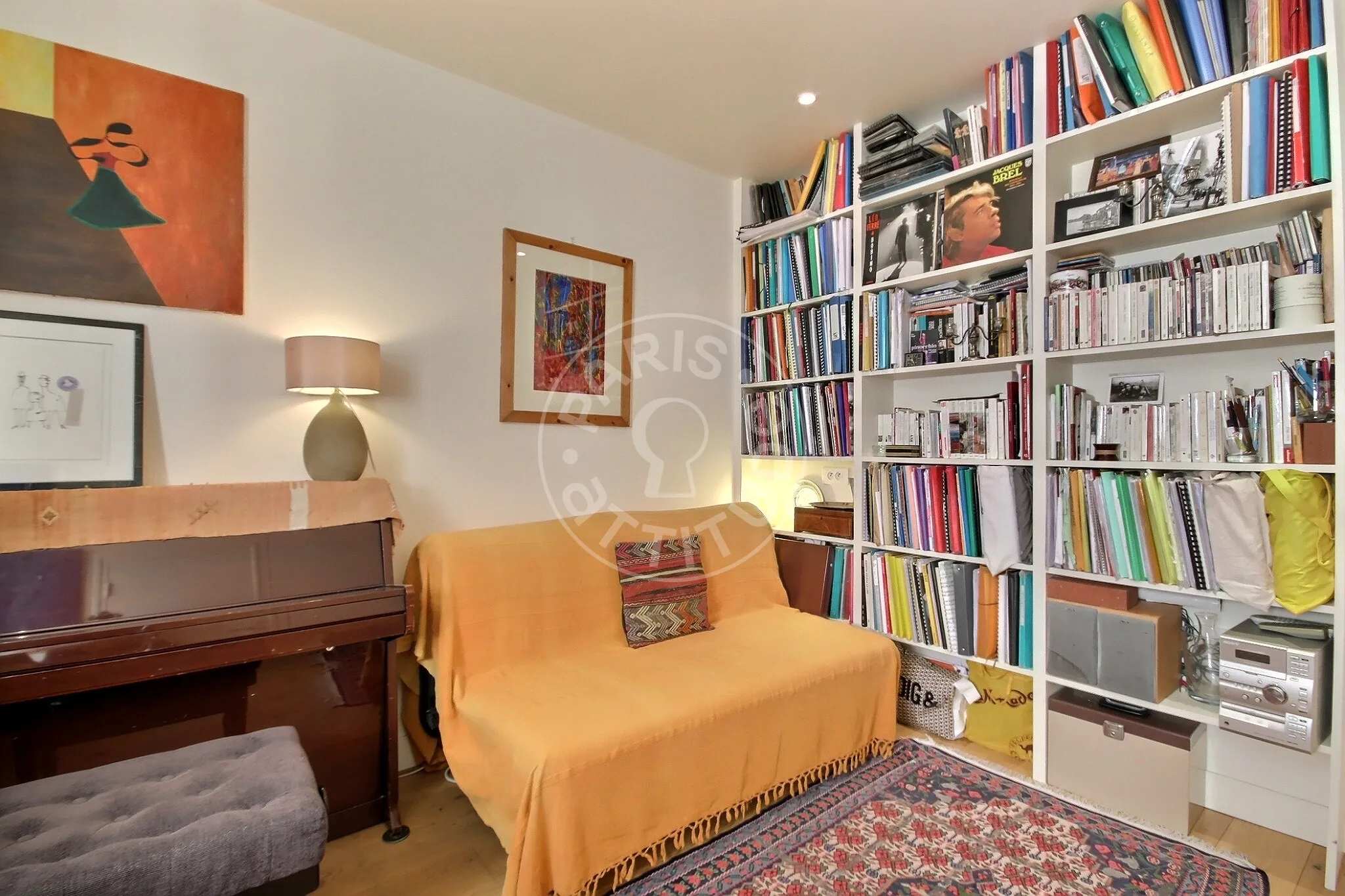 Appartement Rue des Vinaigriers à Paris