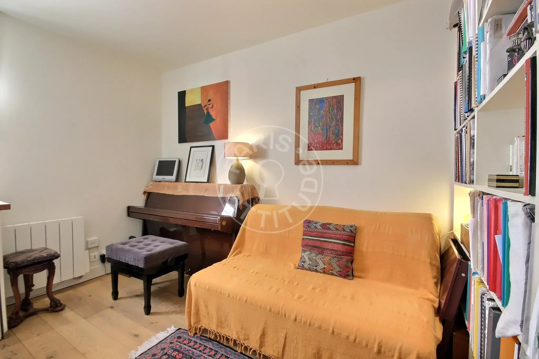 Appartement Rue des Vinaigriers à Paris