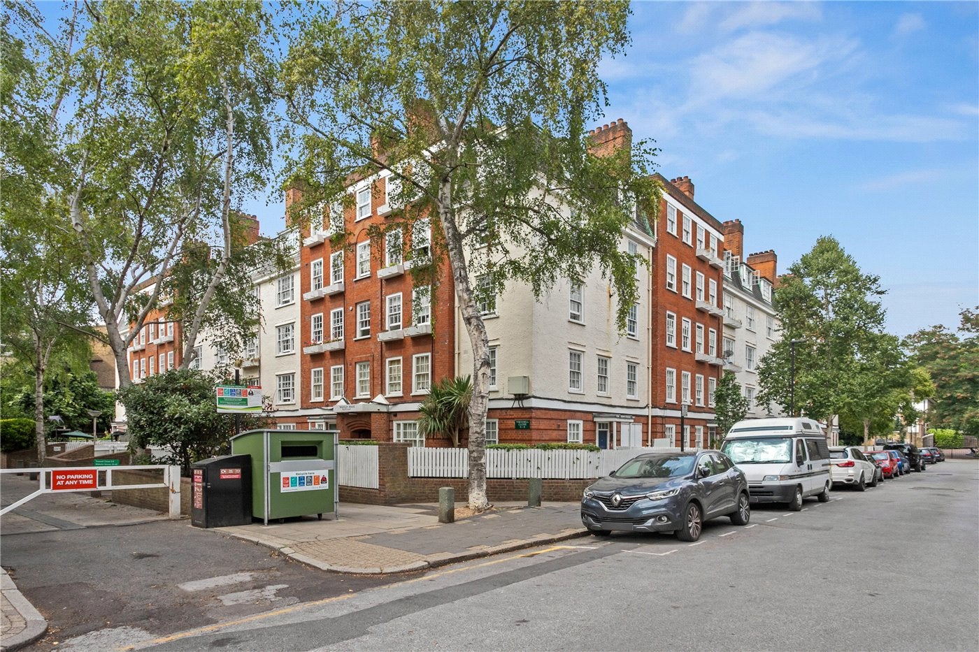 Flat Sebbon Street in Greater London