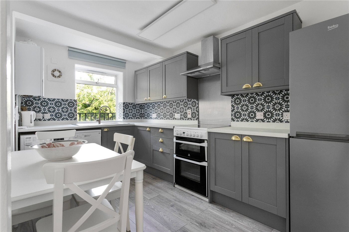 Flat Sebbon Street in Greater London