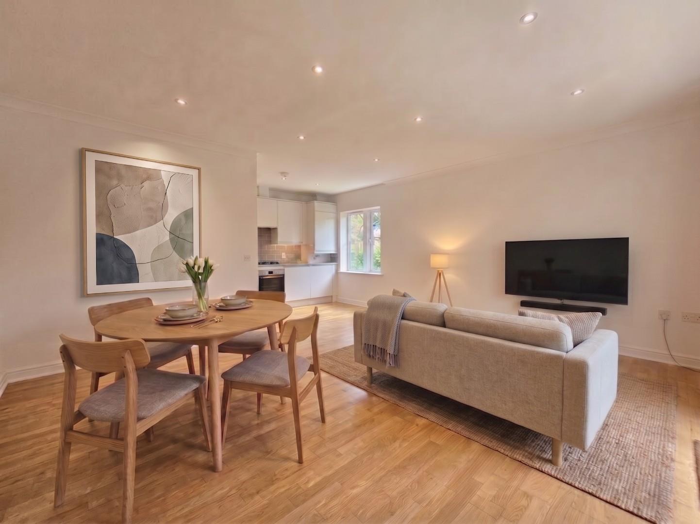 Flat Winmarith Drive in Trafford