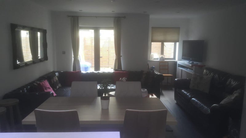 Room Wandsworth Road in Greater London