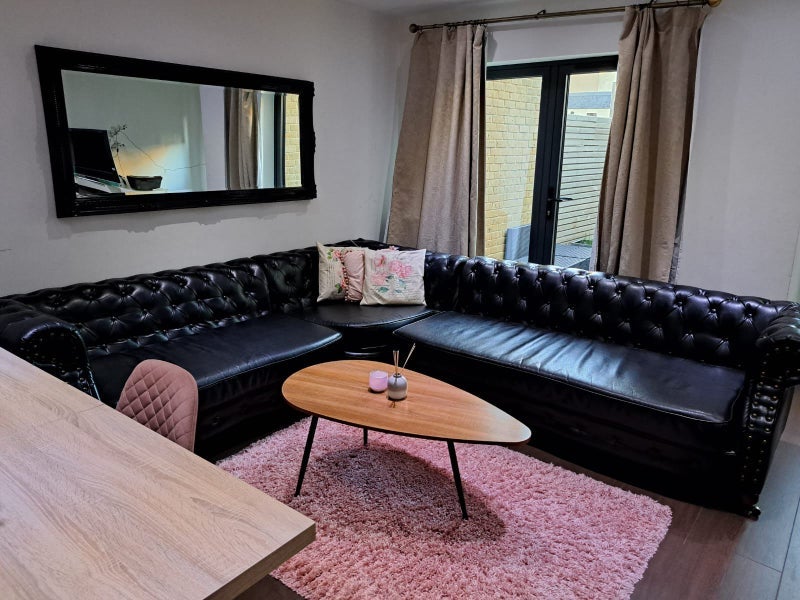 Room Wandsworth Road in Greater London