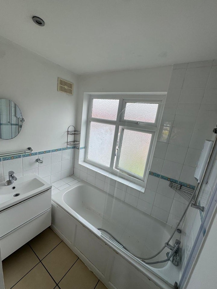 Room Broad Oaks in Greater London