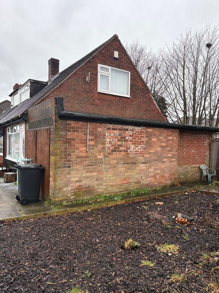 House Cumberland Avenue in Wigan