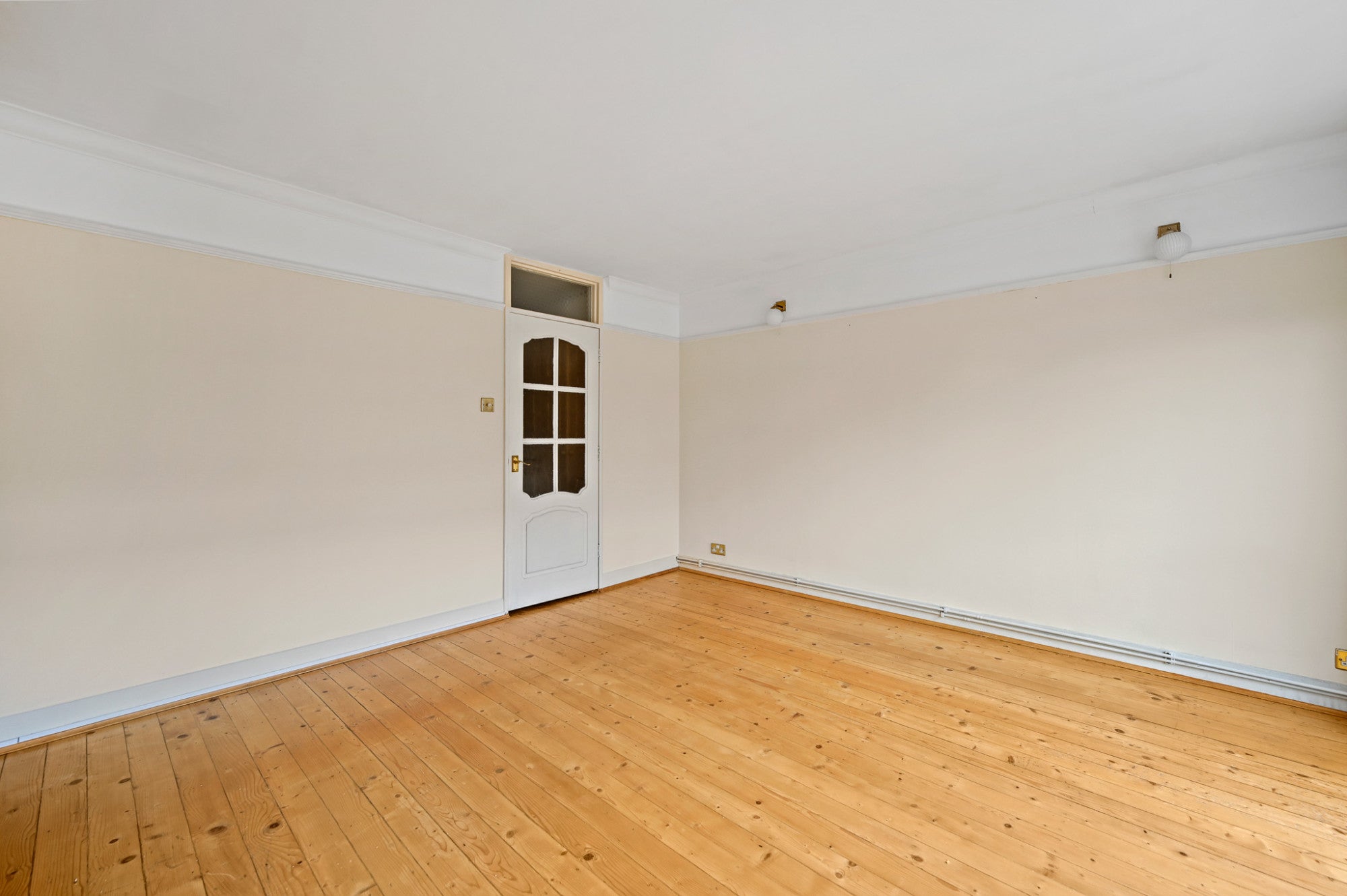 House Edenham Way in Greater London