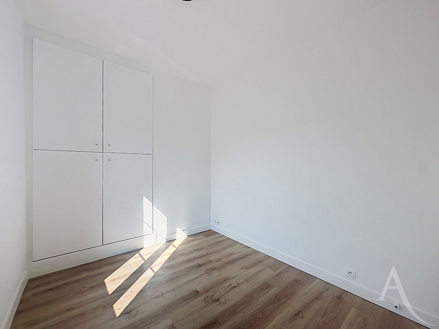 Appartement Place de la République à Mantes-la-Jolie