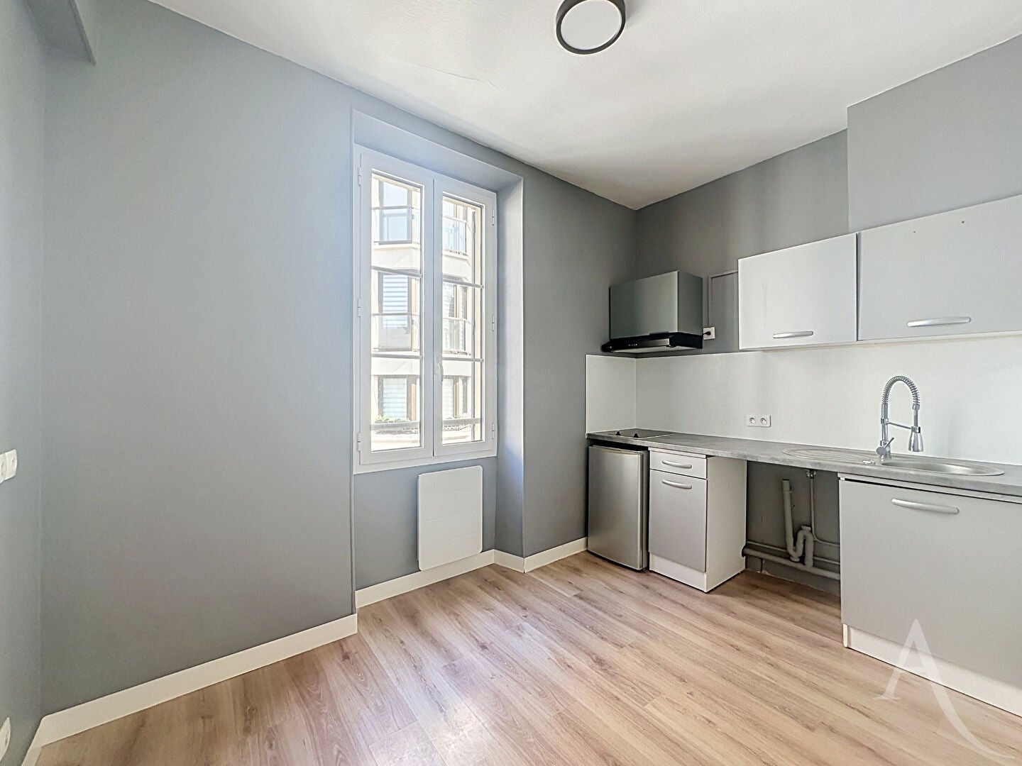 Appartement Place de la République à Mantes-la-Jolie
