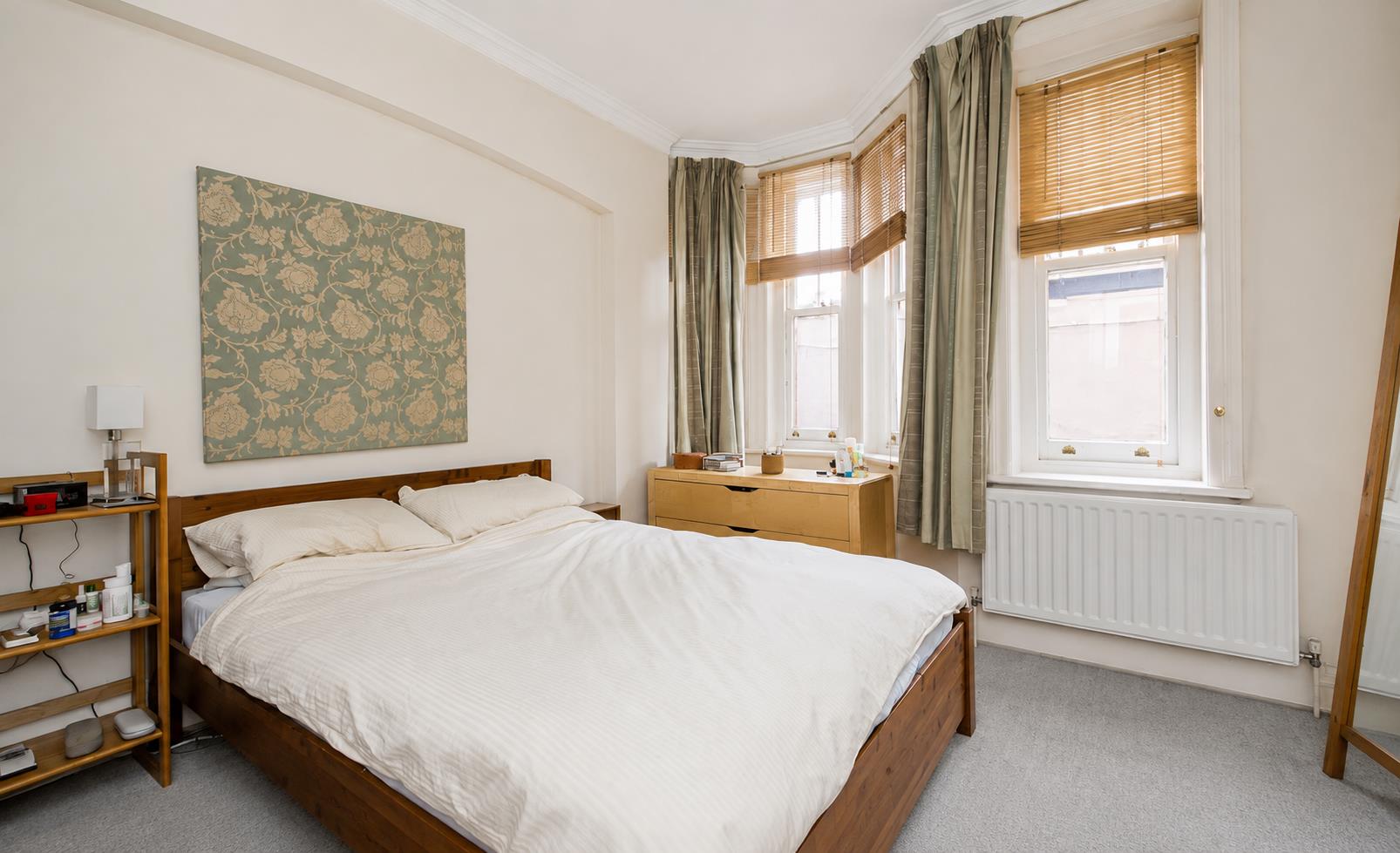 Flat Devonshire Terrace in City of Westminster
