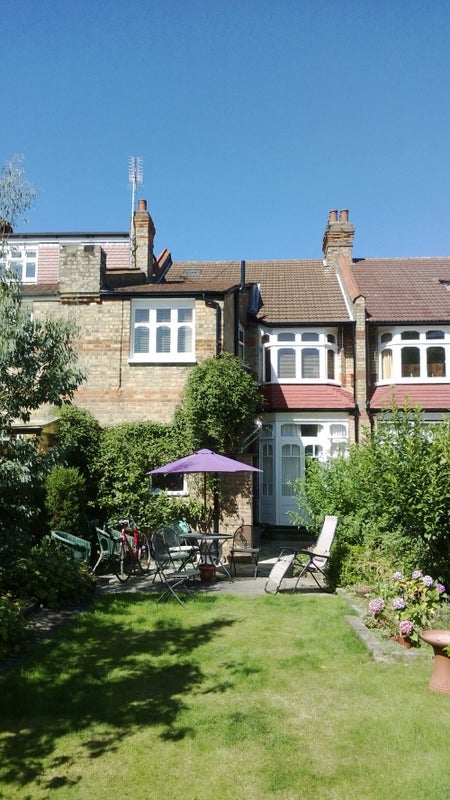 Room Oakfield Road in Greater London