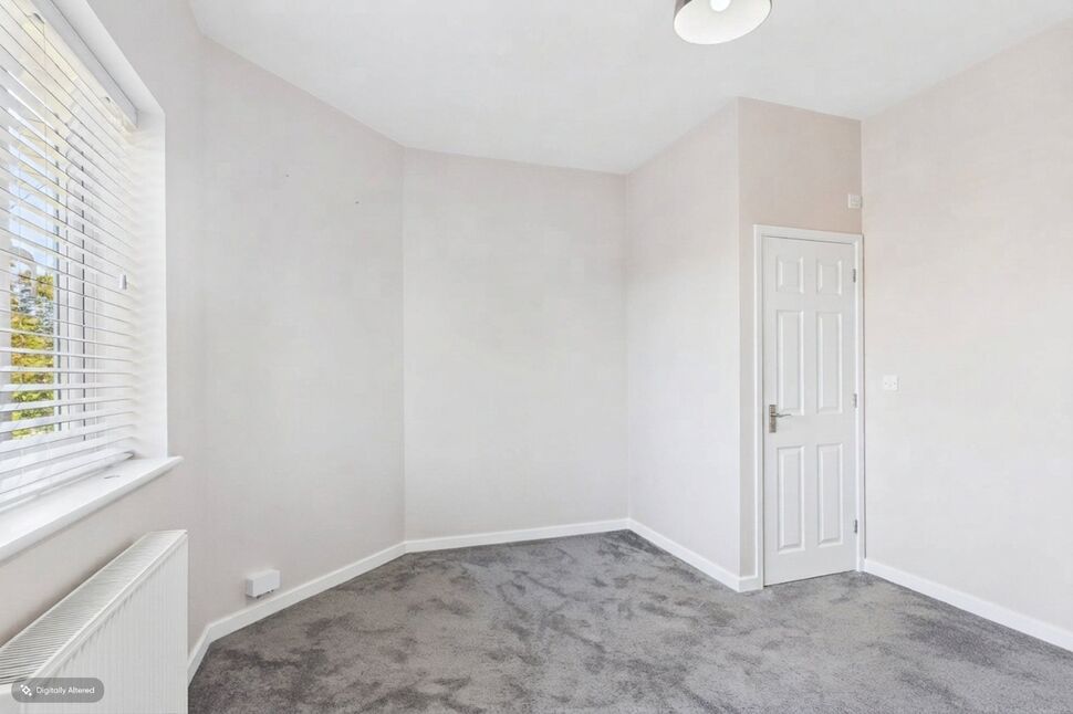 Flat Manor Road in Dartford