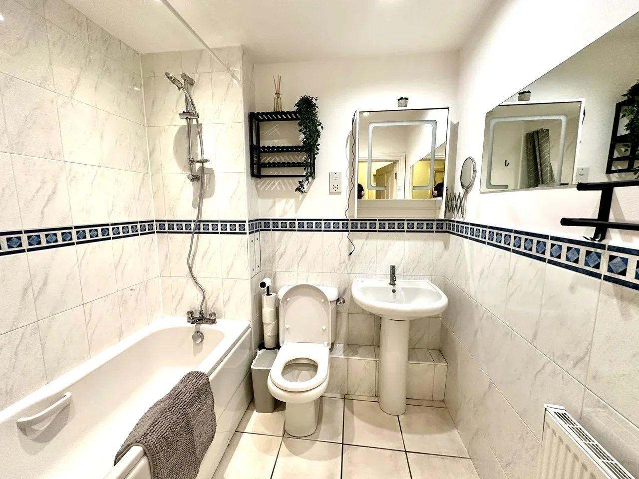 Room Herbert Mews in Greater London