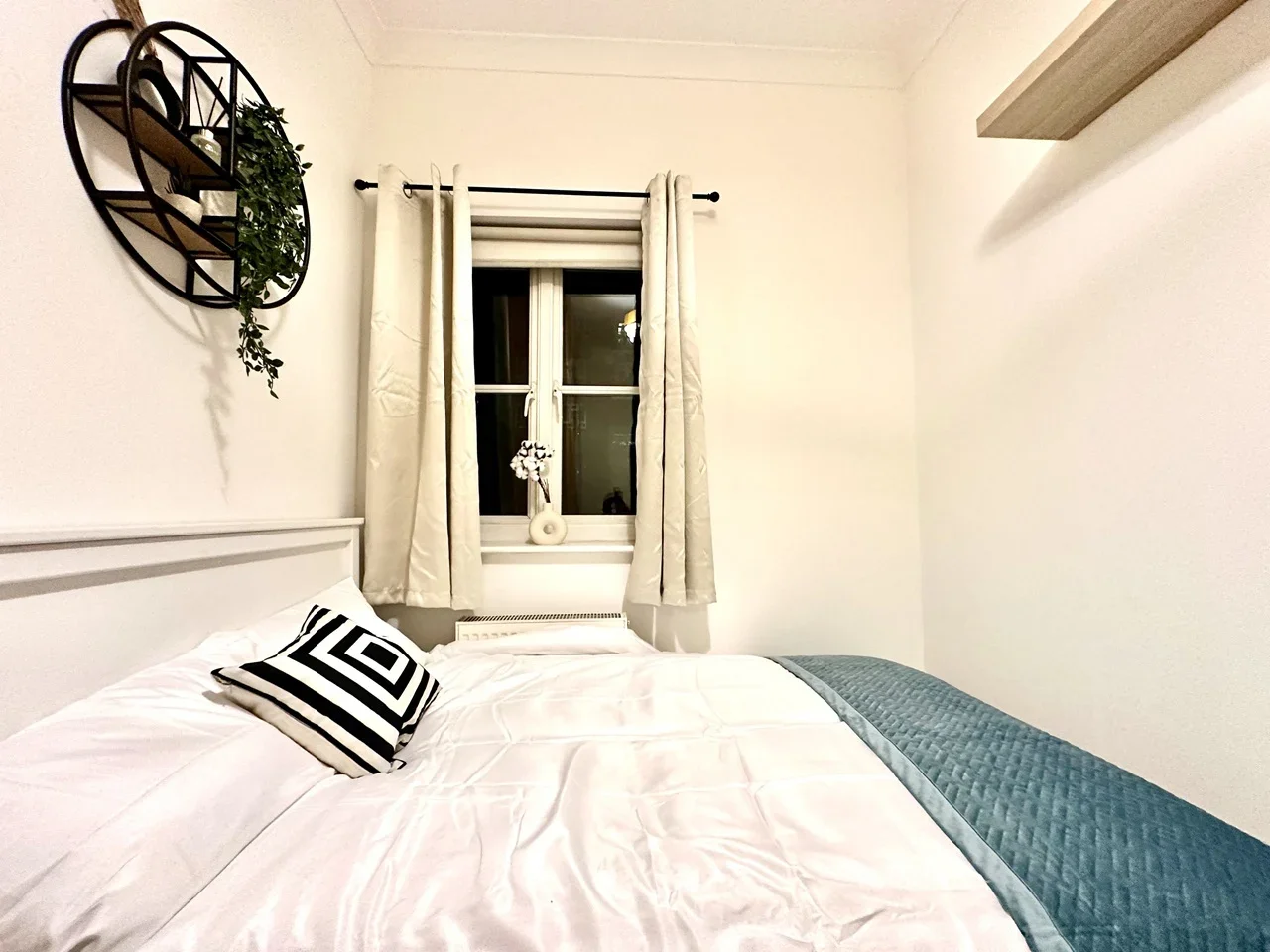 Room Herbert Mews in Greater London