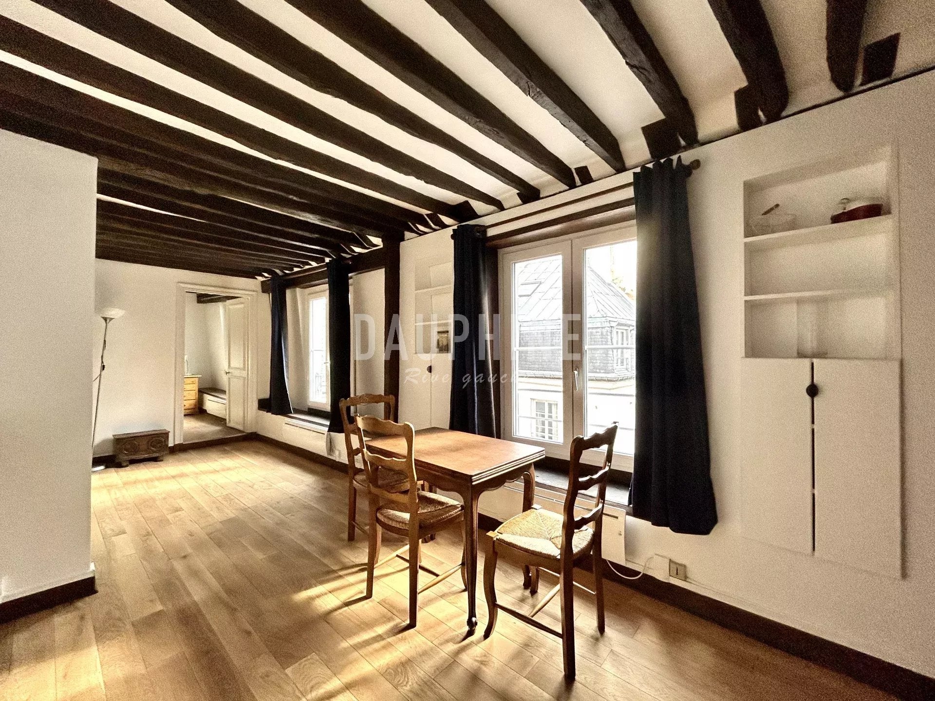 Flat Rue Saint-Sulpice in Paris