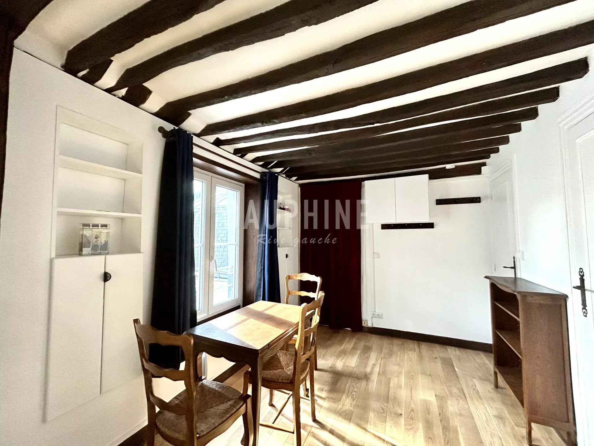 Flat Rue Saint-Sulpice in Paris