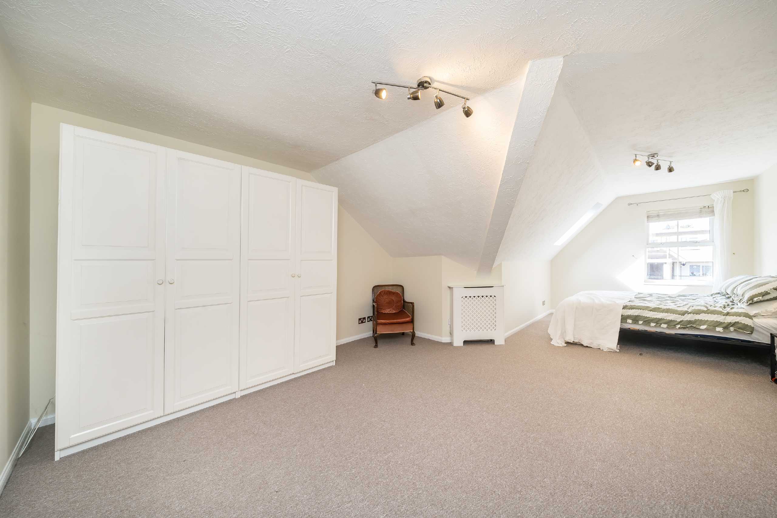 Flat Burghley Hall Close in Greater London