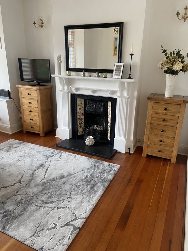 Room Dawlish Avenue in Greater London