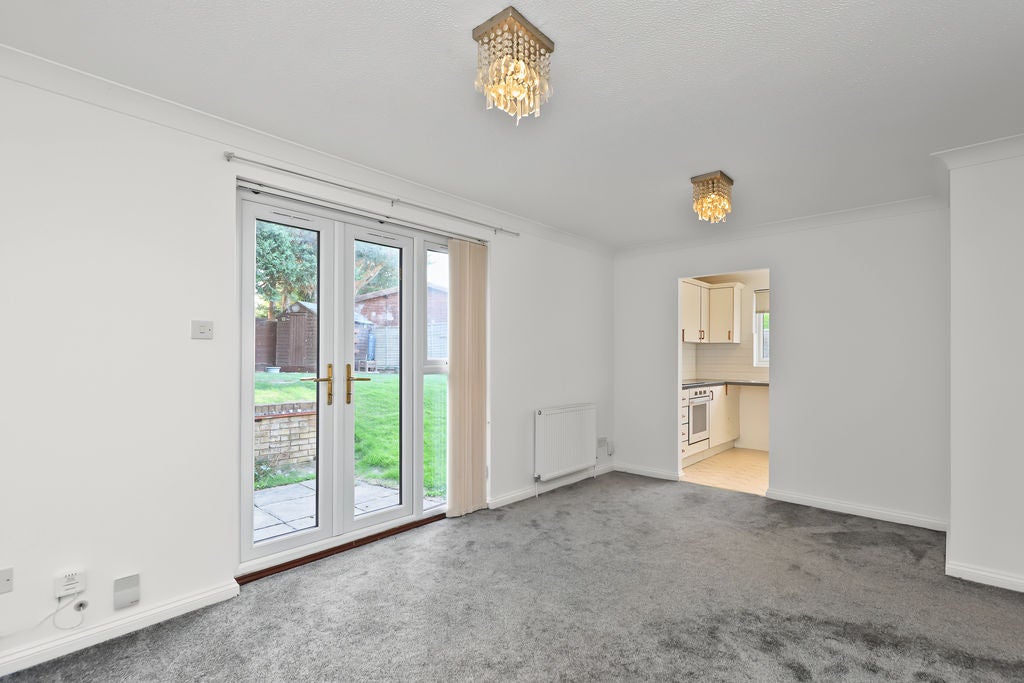 Flat Buckland Court in Cherwell District