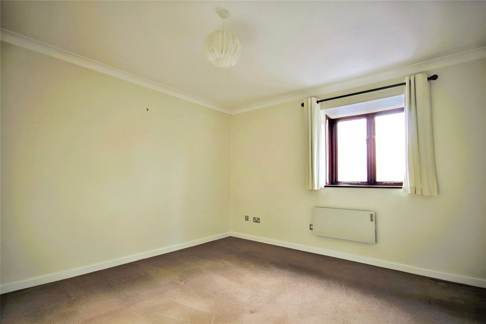 Flat Chapel Row in Twyford