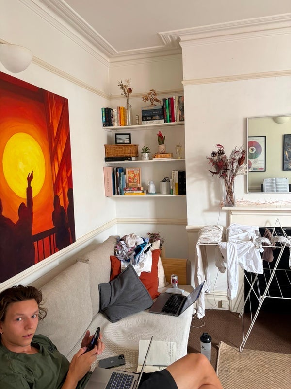 Room Lynn Road in Greater London