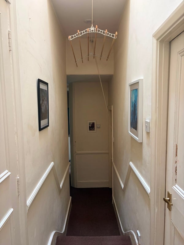 Room Lynn Road in Greater London