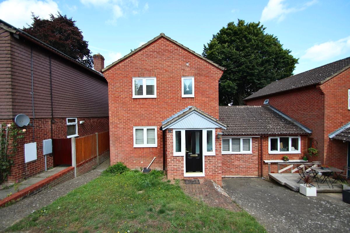 House Cedarview in Canterbury