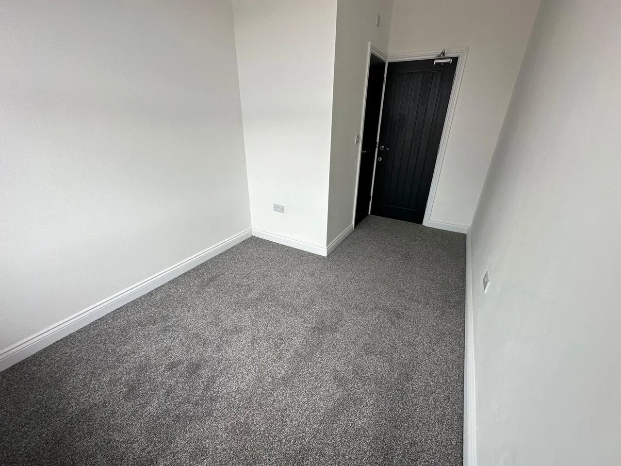 Room Manchester Road in Rochdale