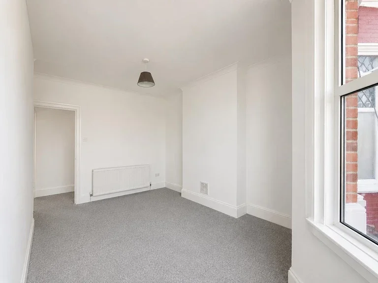 Flat Mora Road in London