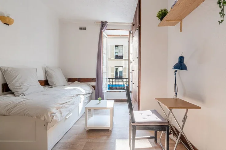 Flat Avenue Simón Bolívar in Paris