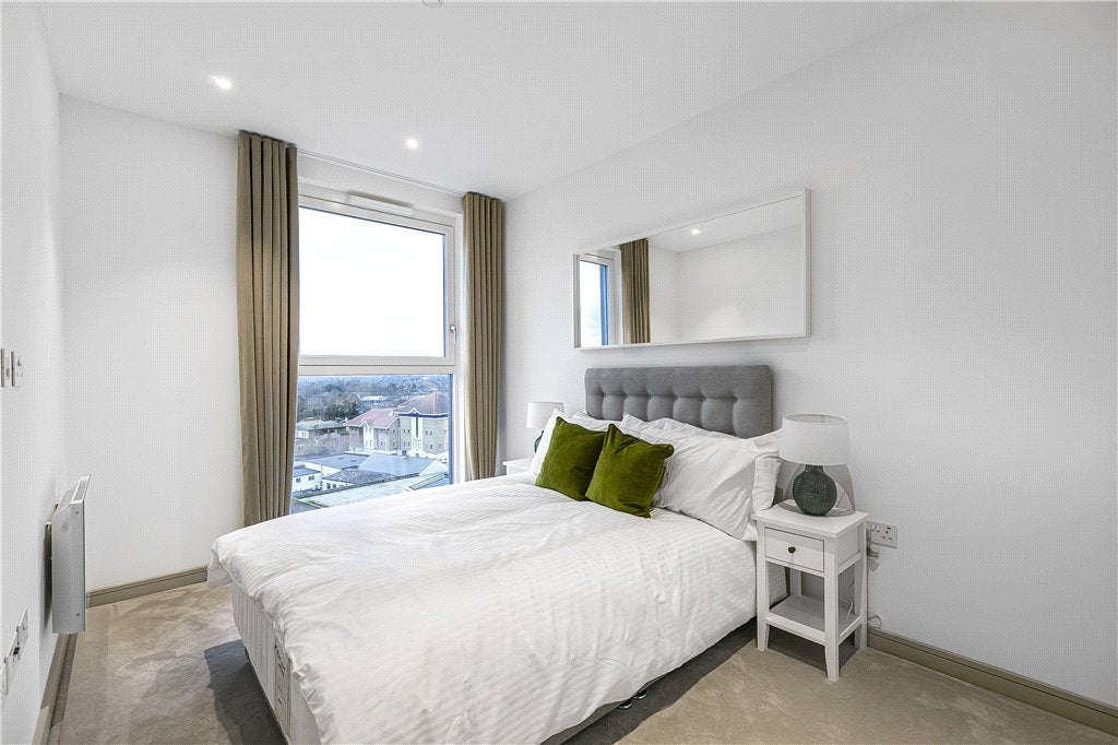 Flat Parkside Place in Borough of Spelthorne