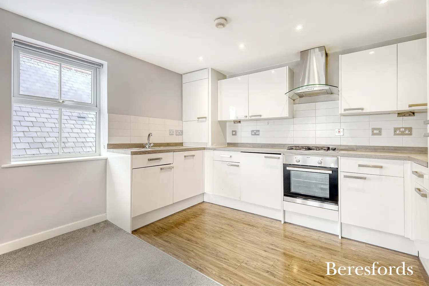 Flat Ongar Road in Brentwood