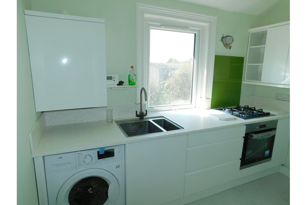 Flat Sydenham Road in Greater London