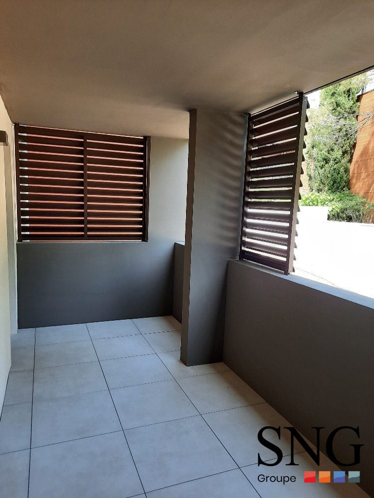 Appartement Avenue Monseigneur Robert Dalverny à Nîmes