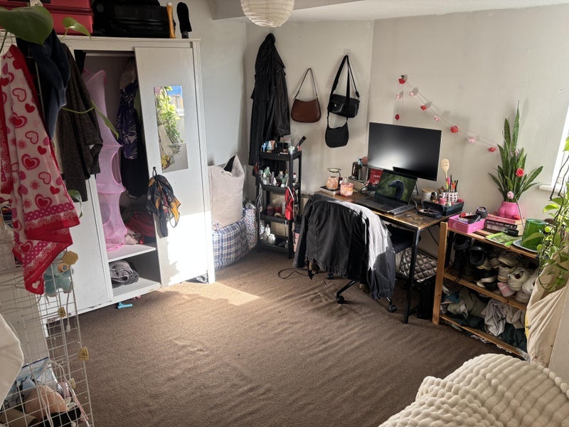 Room Hampstead Walk in Greater London