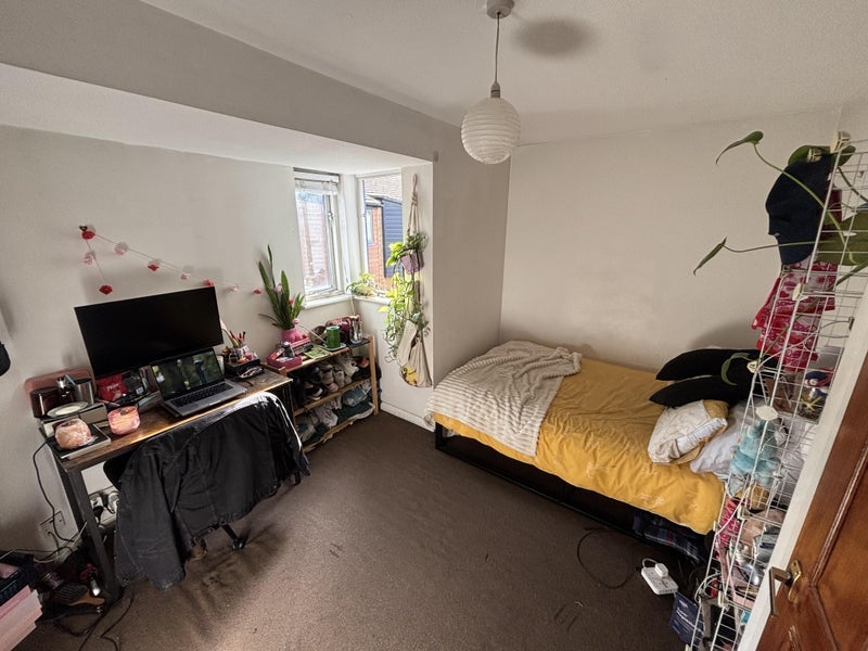 Room Hampstead Walk in Greater London