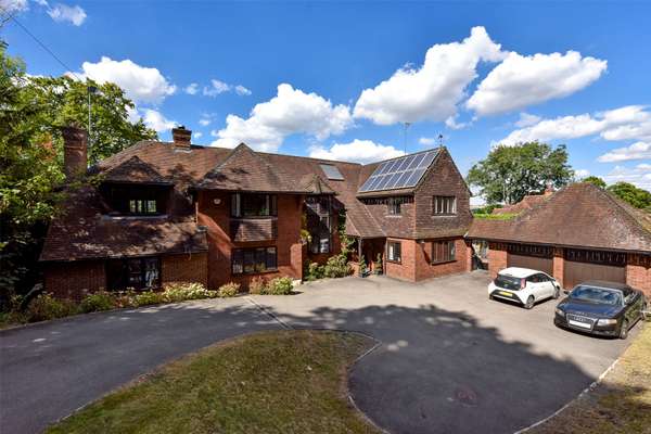 House Spinney Path in Marlow