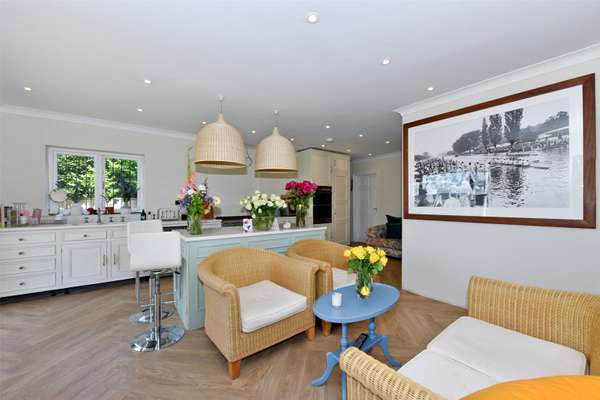 House Spinney Path in Marlow