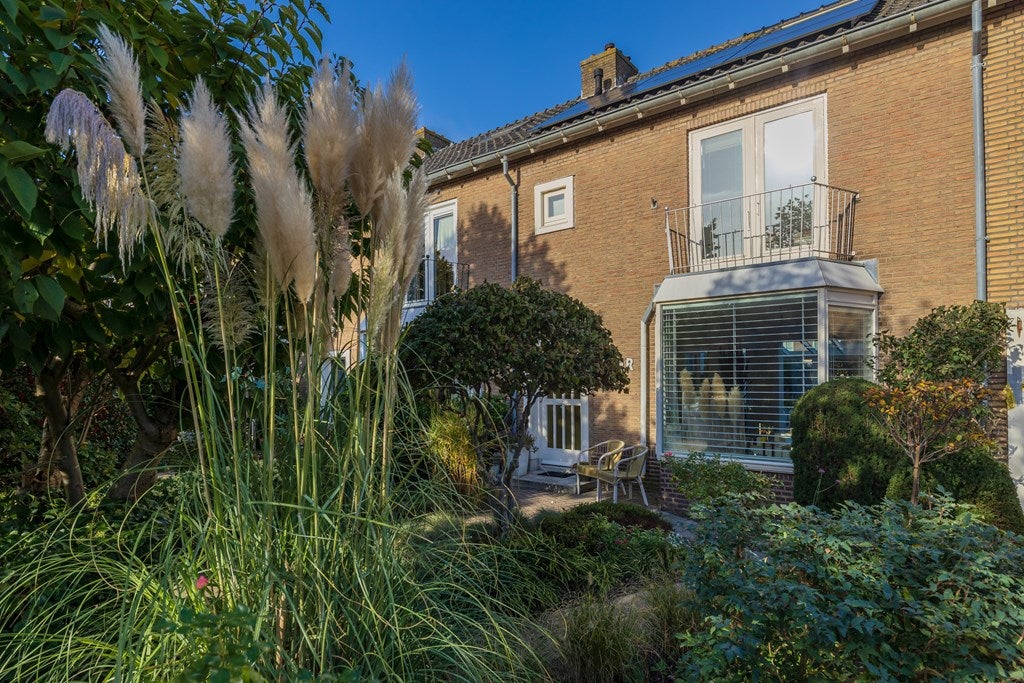 Huis Dr Poelslaan 4 in Noordwijkerhout