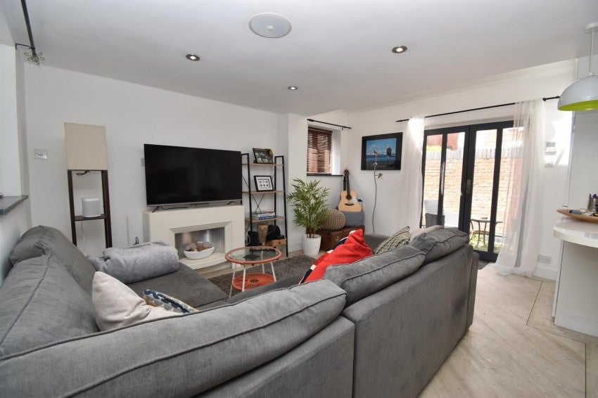 Flat Duke Street in Royal Leamington Spa